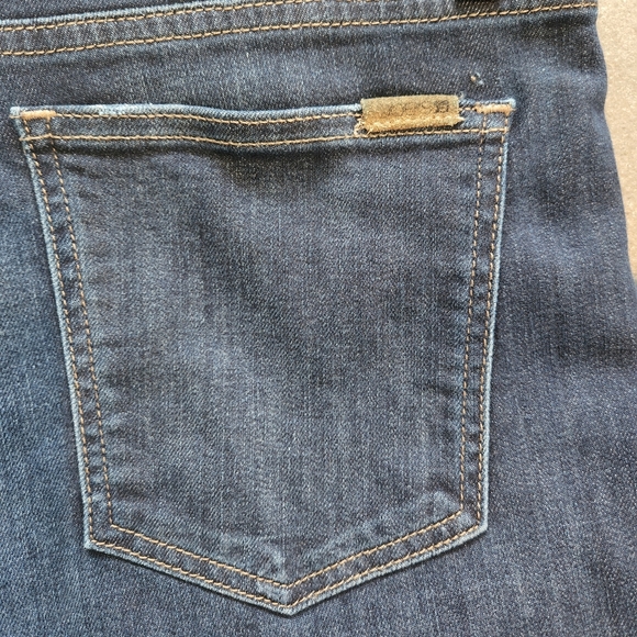 Joe's Jeans Charlie High Rise Skinny, Size 31 - Picture 4 of 7